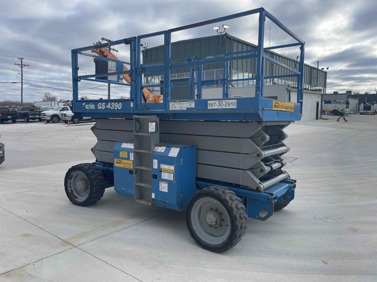 2014 Genie GS-4390 RT