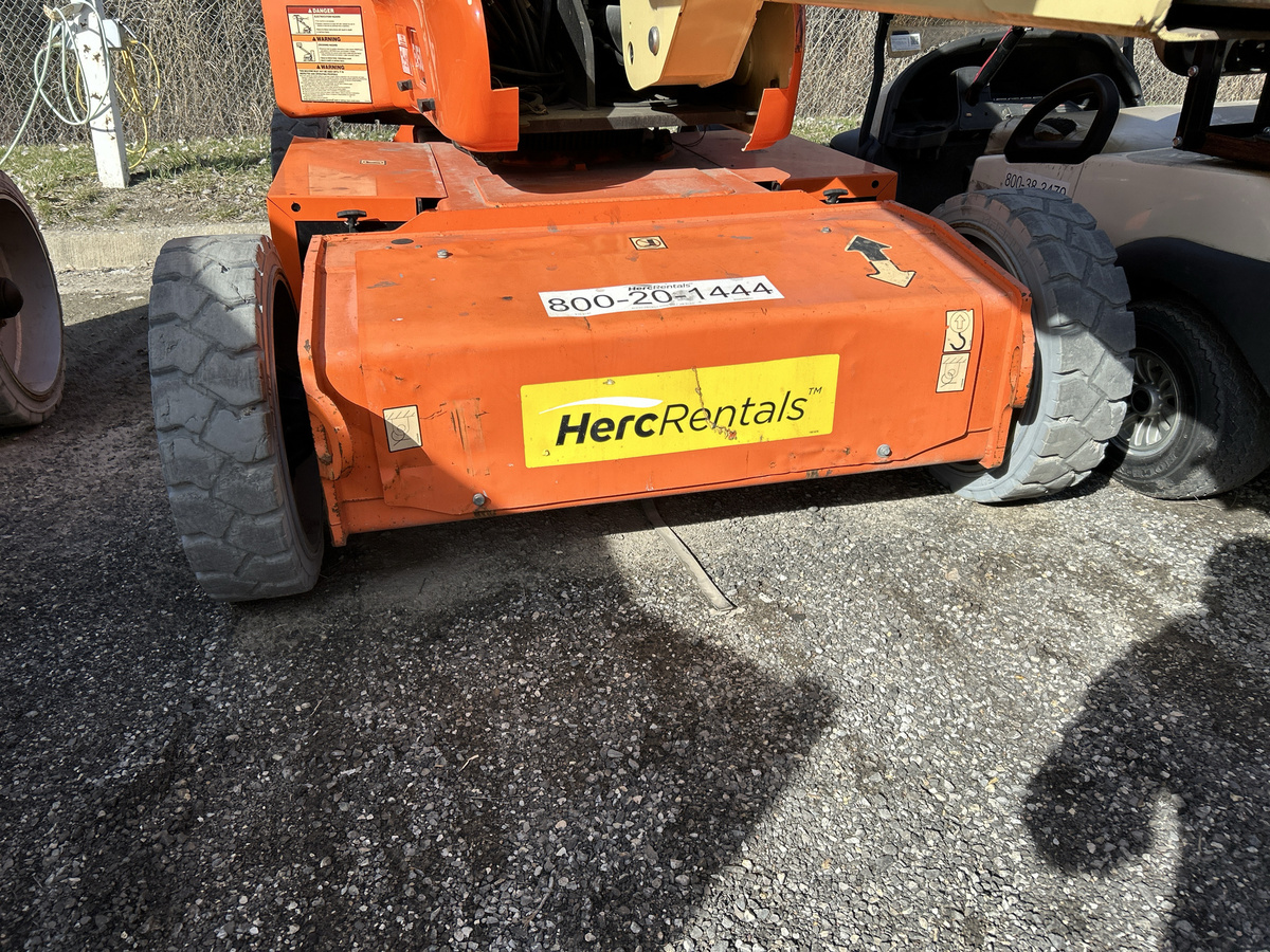 2018 JLG E450AJ-11