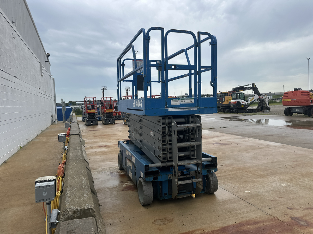 2017 Genie GS-4047-4