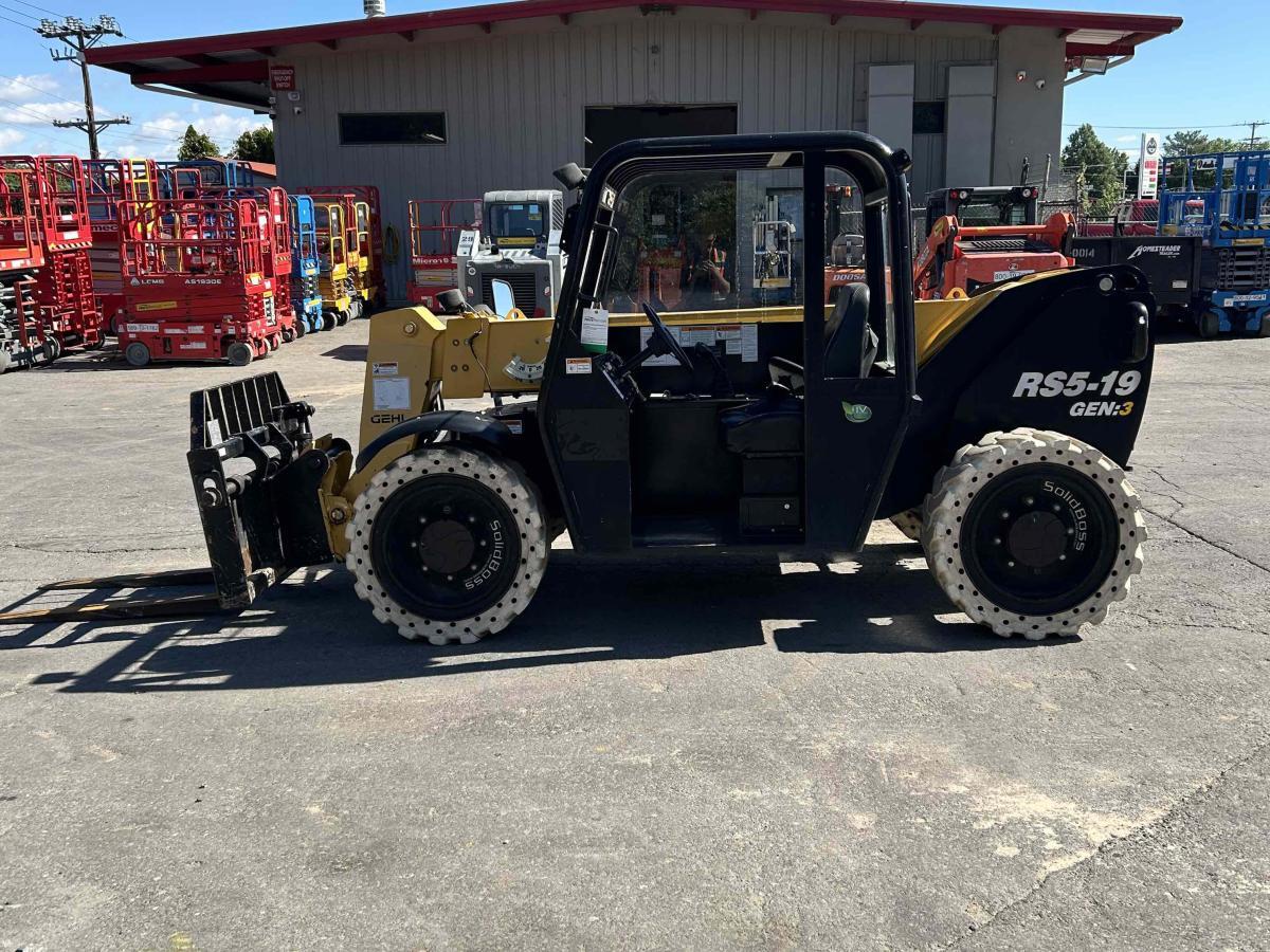 2019 Gehl RS5-19-5