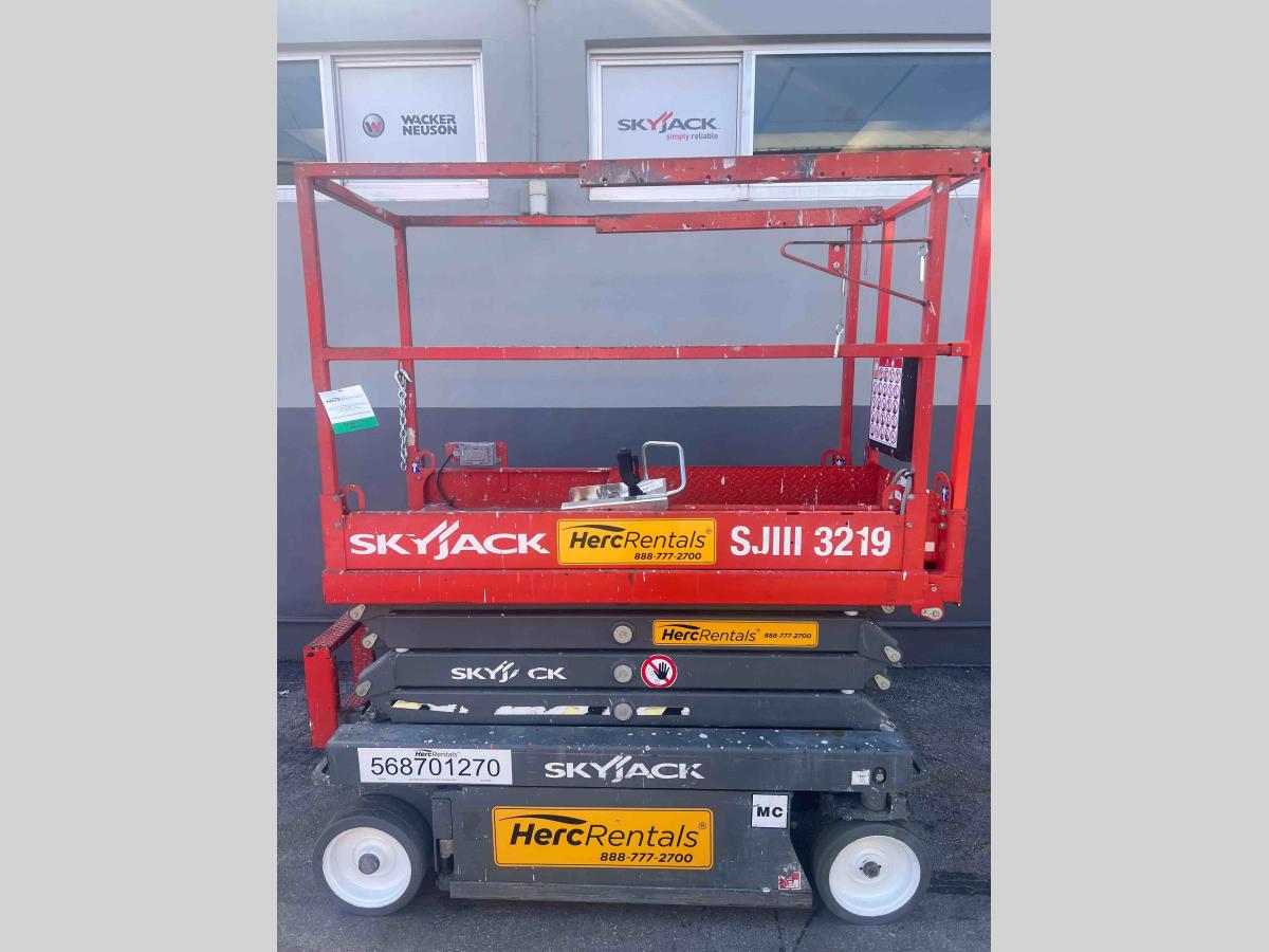 2017 Skyjack SJ3219