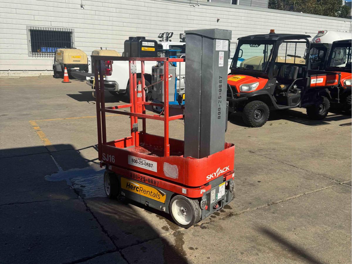 2019 Skyjack SJ16