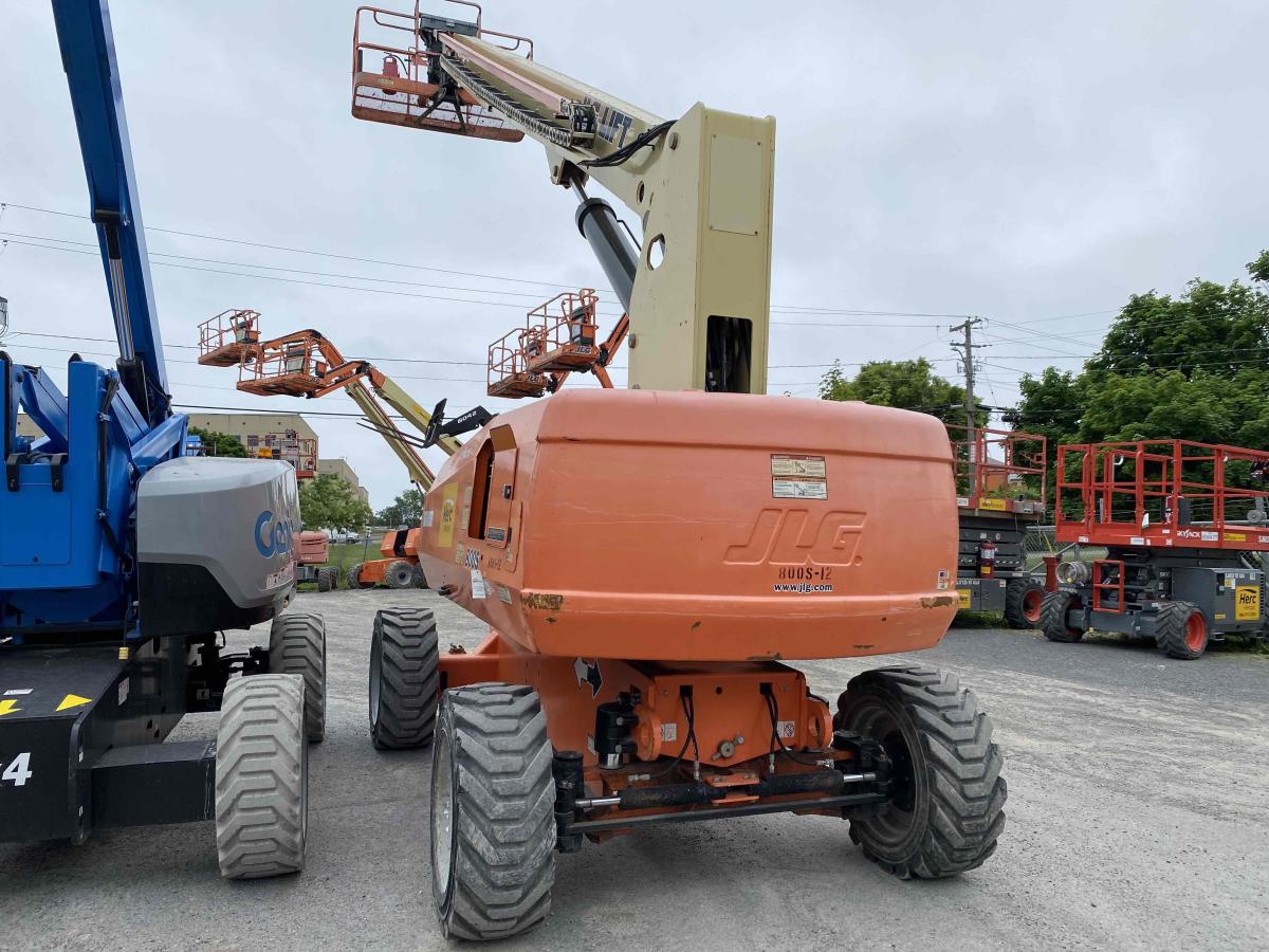 2017 JLG 800S-3
