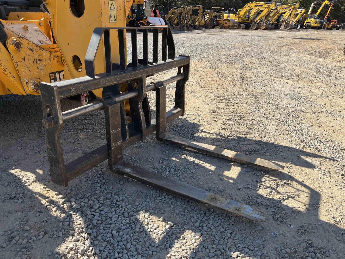2018 JCB 510-56