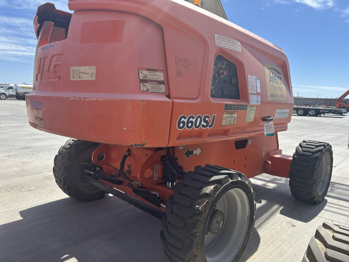 2018 JLG 660SJ-4