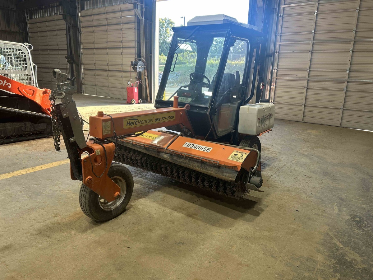 2021 LayMor SM300-1