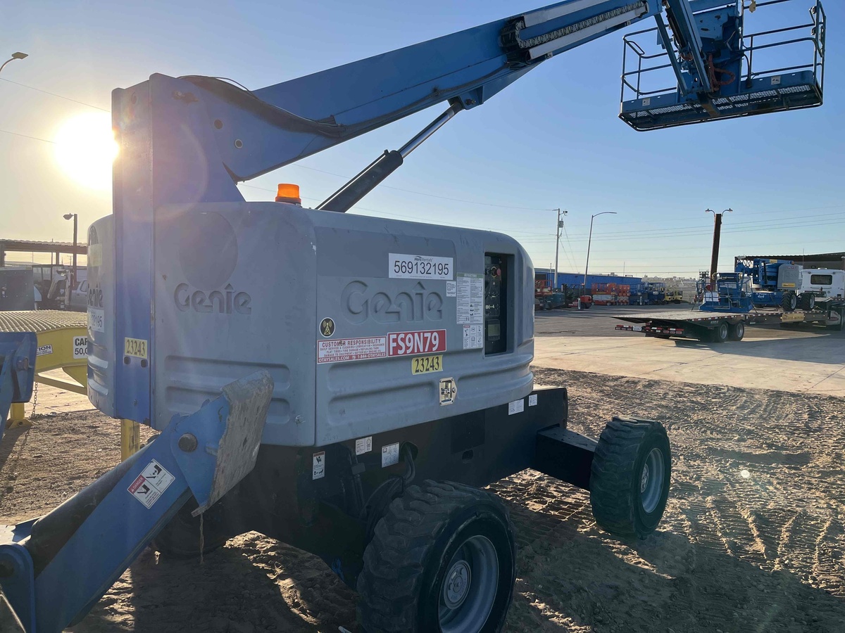 2018 Genie S-45-4