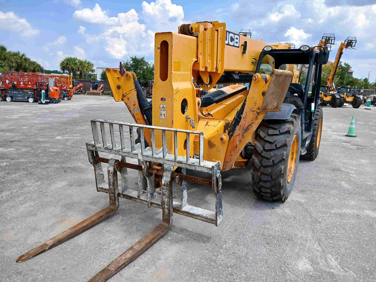 2022 JCB 512-56-1