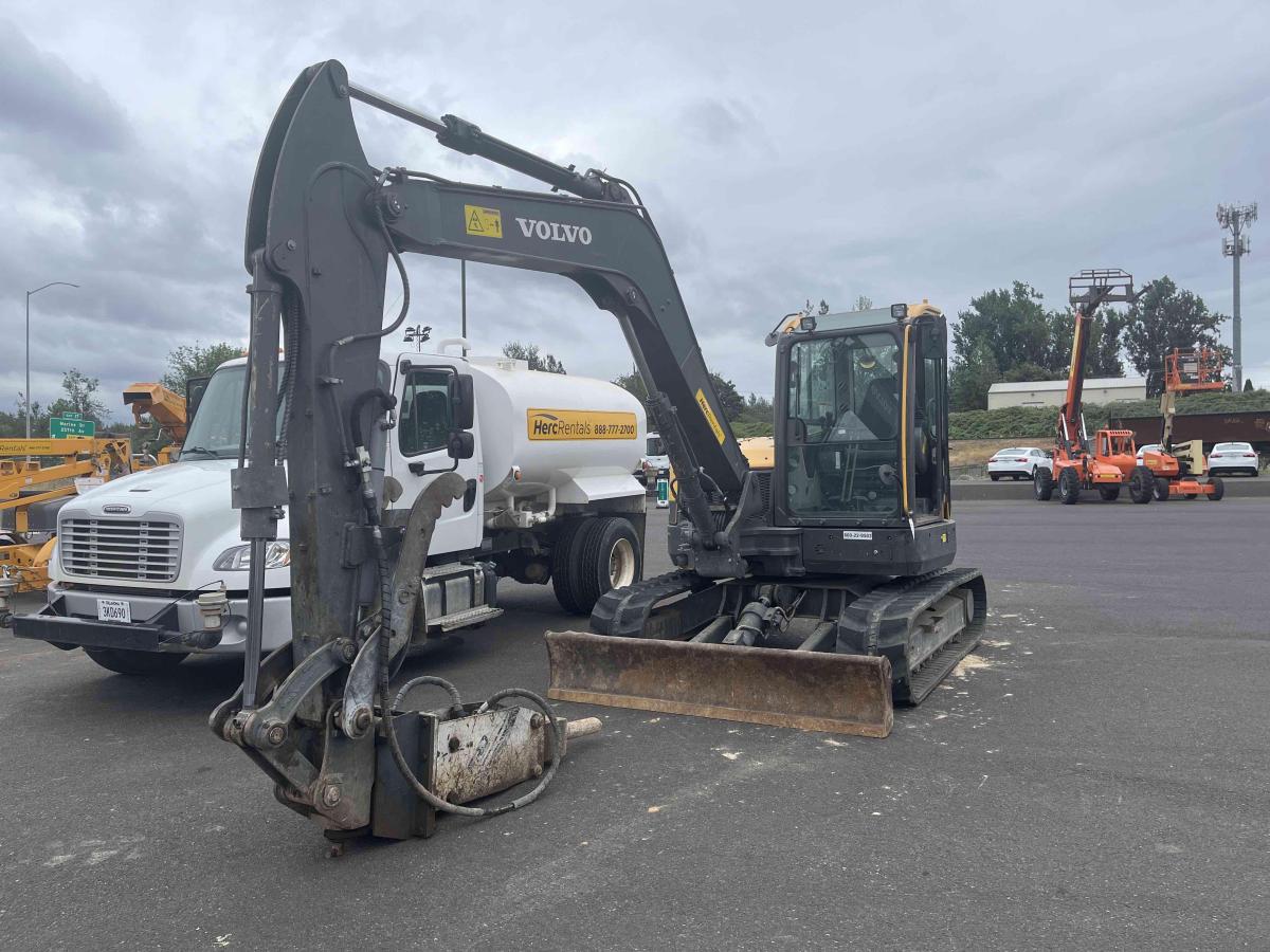 2018 Volvo ECR88D