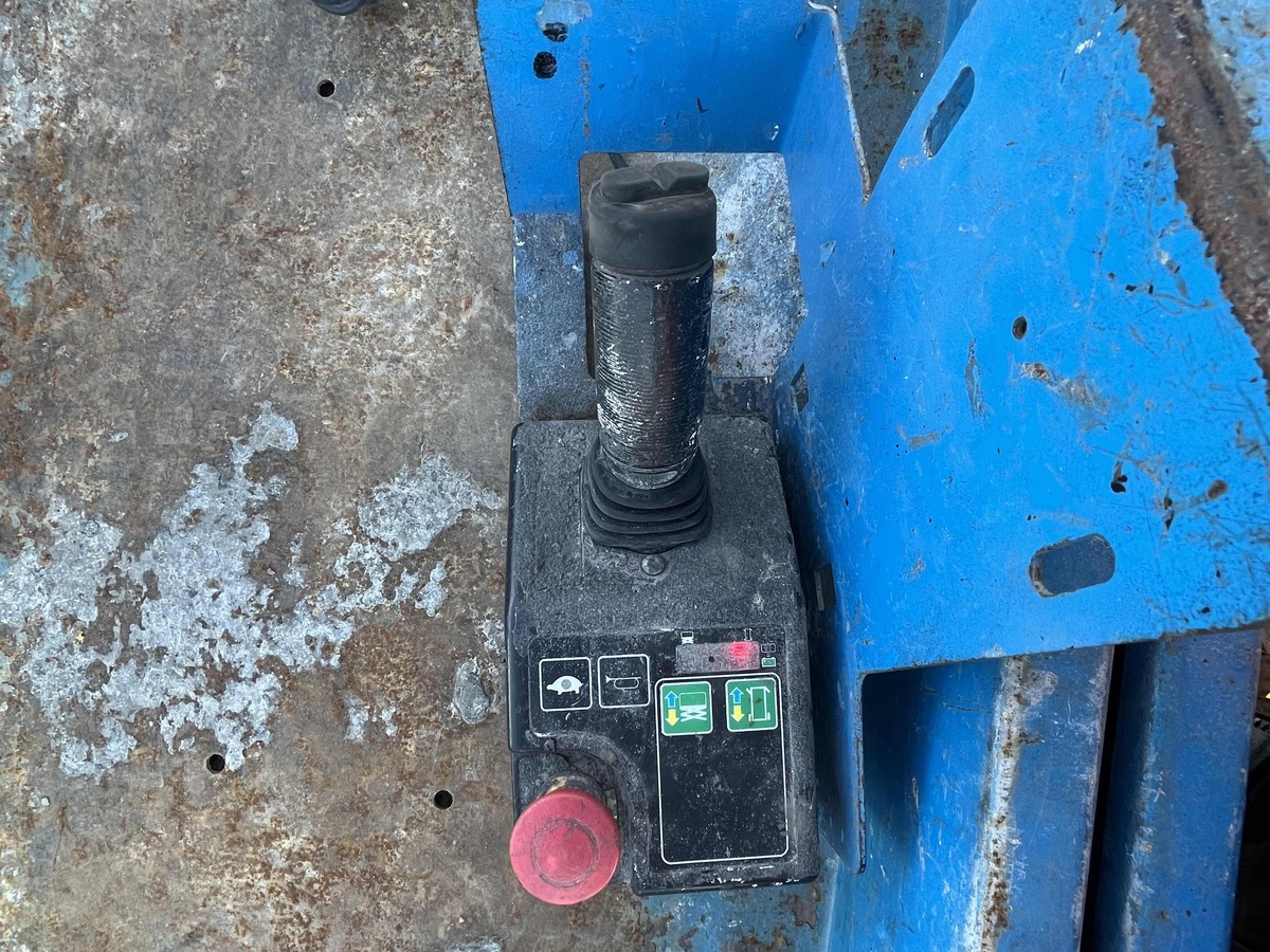 2017 Genie GS-1930-10