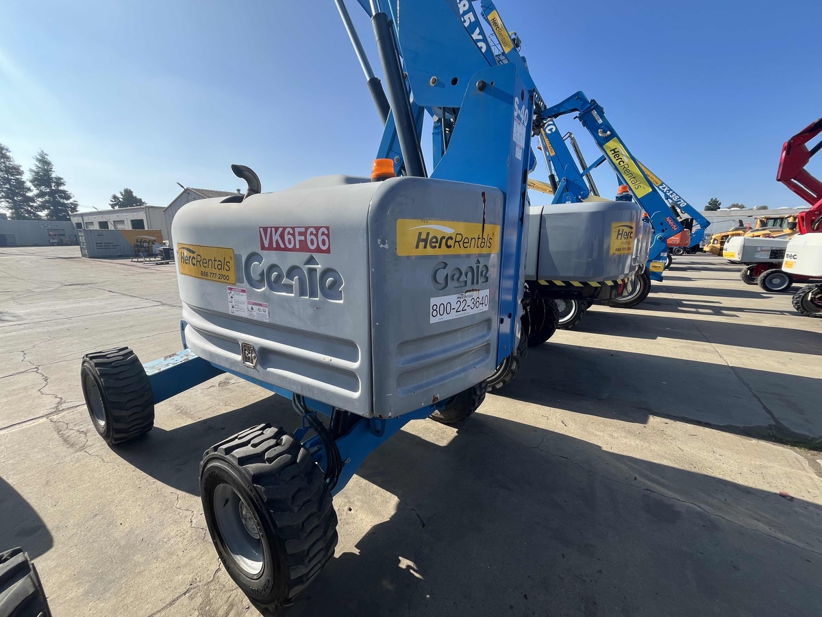 2018 Genie S-40-2