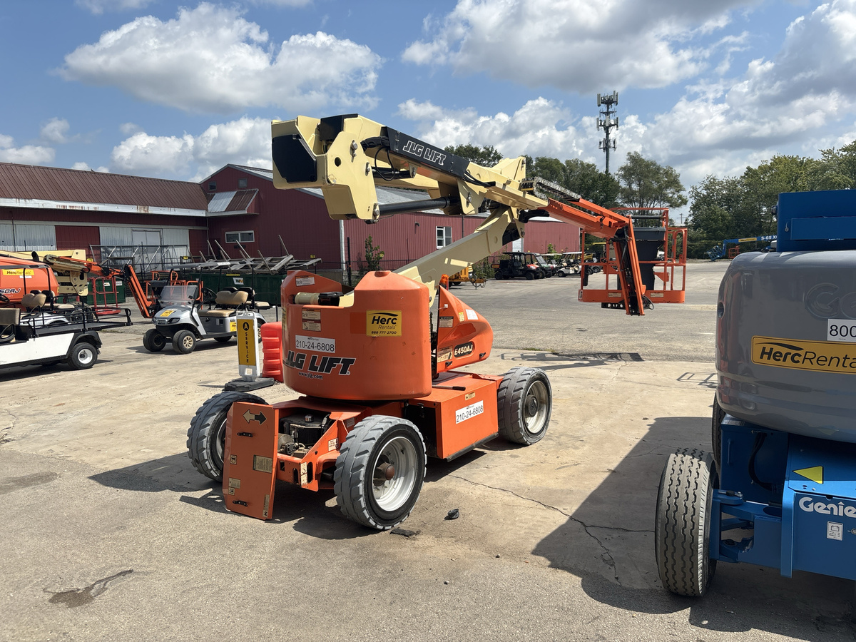 2018 JLG E450AJ