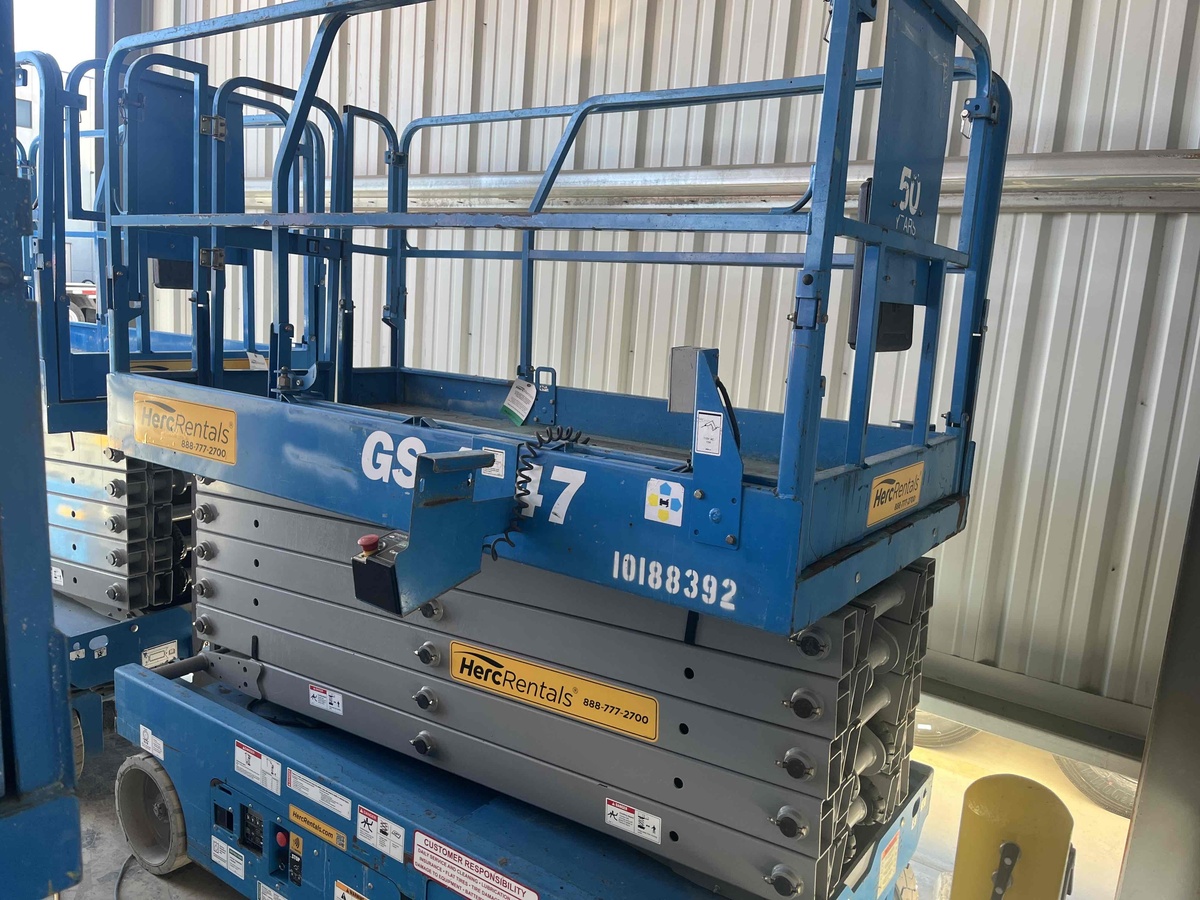 2016 Genie GS-4047