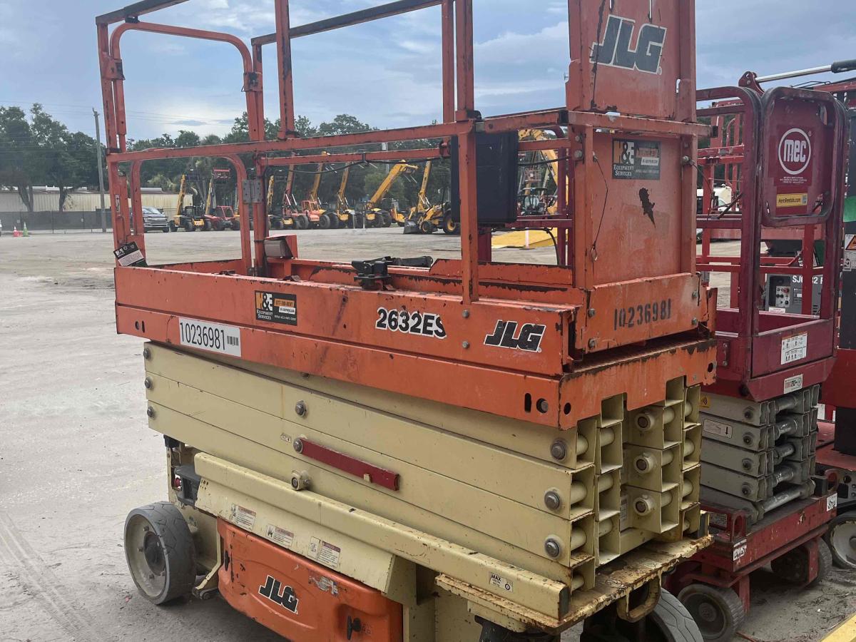 2018 JLG 2632ES-4