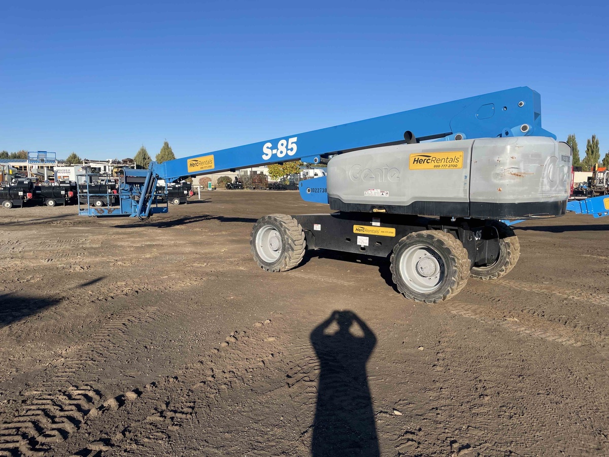 2017 Genie S-85-2