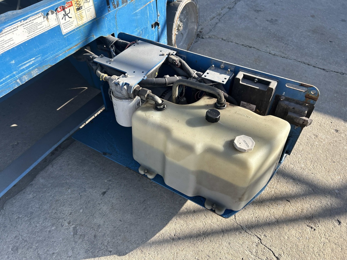 2018 Genie GS-3246-7