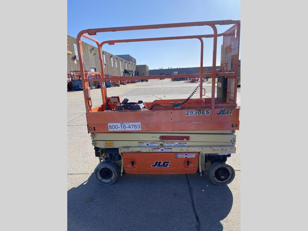 2017 JLG 1930ES