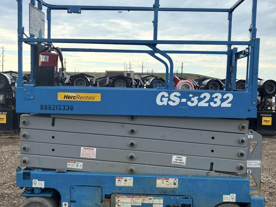 2018 Genie GS-3232