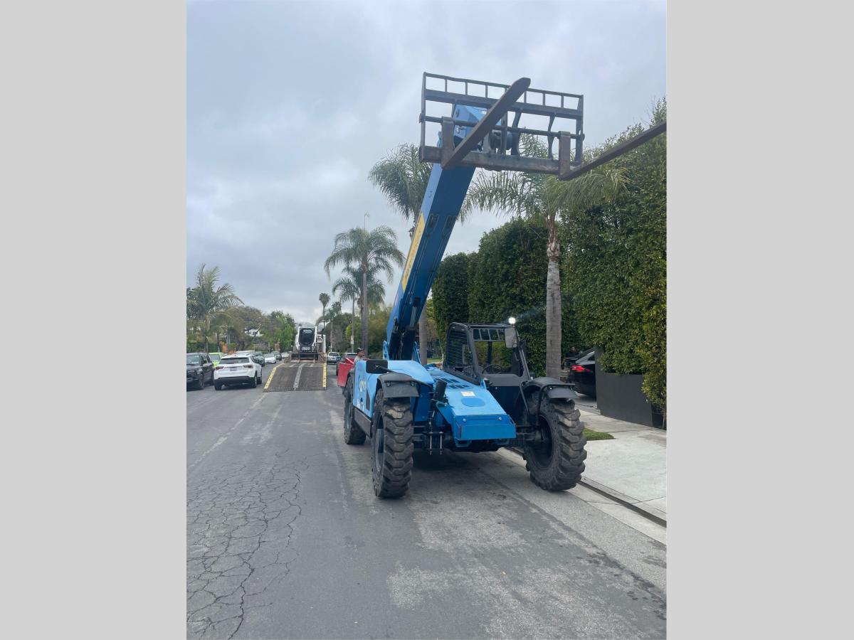 2018 Genie GTH 844