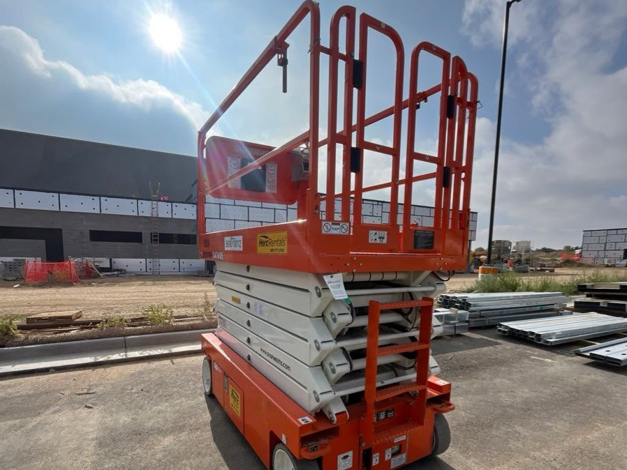 2021 Snorkel S4740E-2