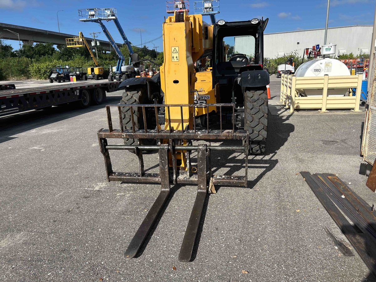 2022 JCB 509-42-4