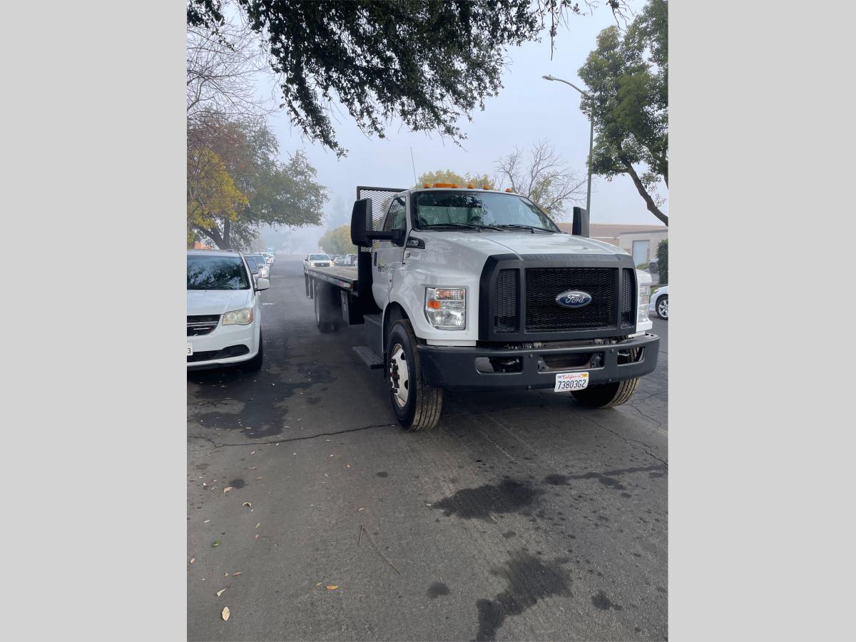 2018 Ford F750-2