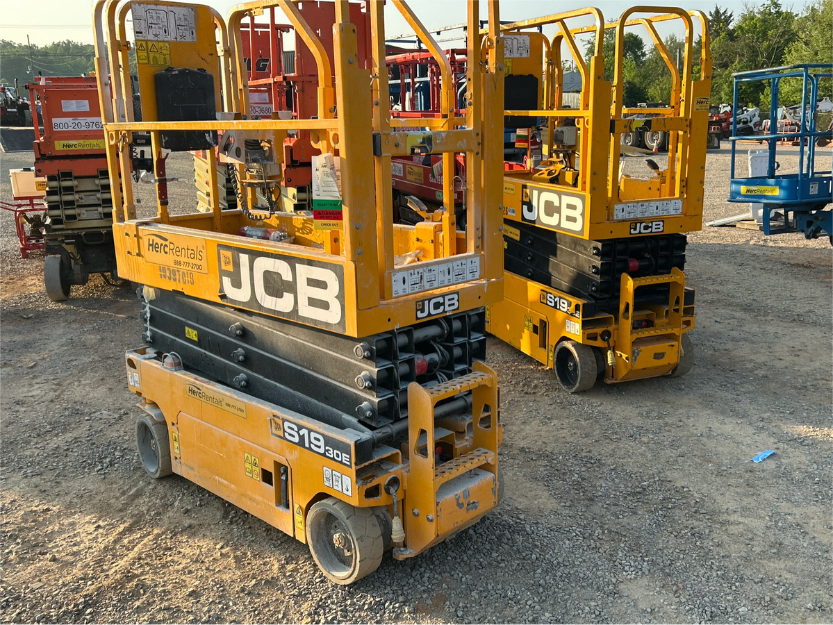 2022 JCB S1930E-4