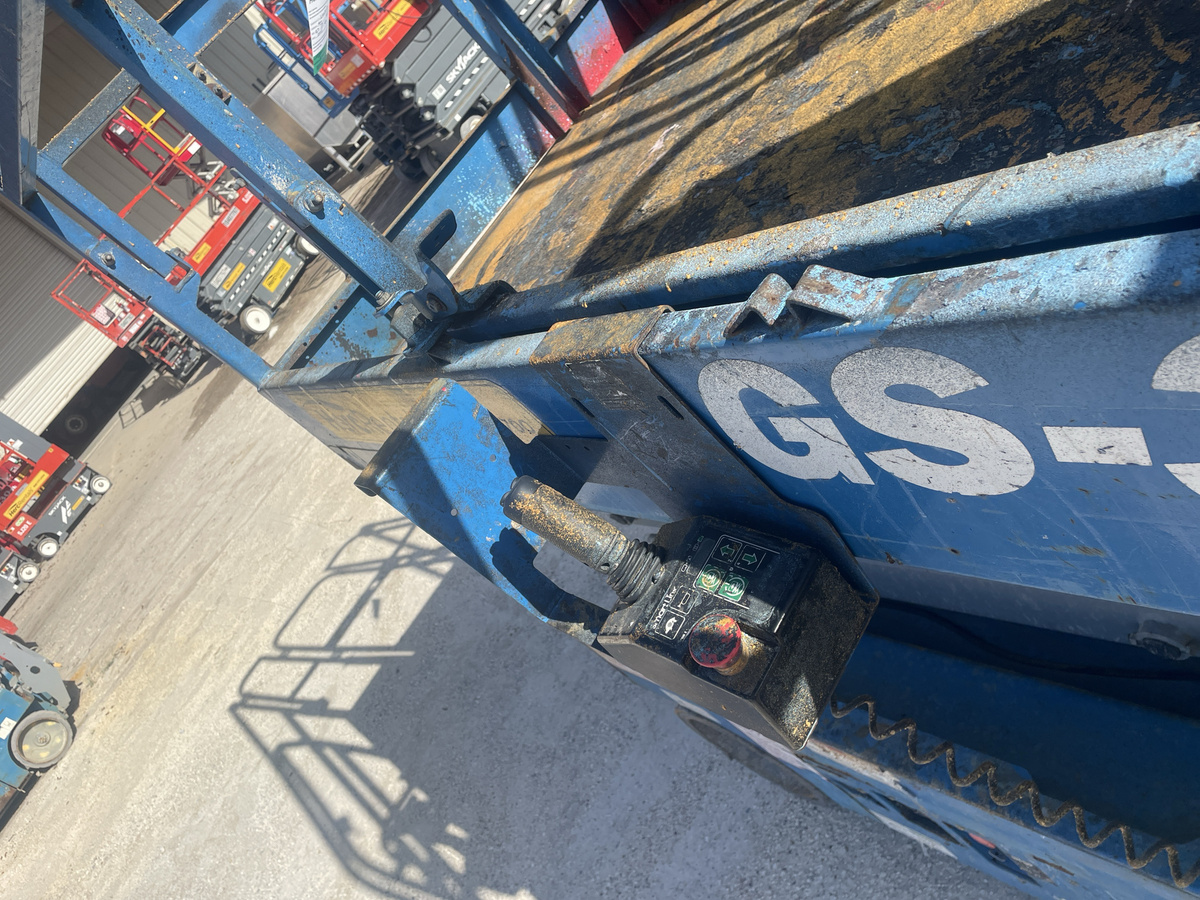 2018 Genie GS-3246-7