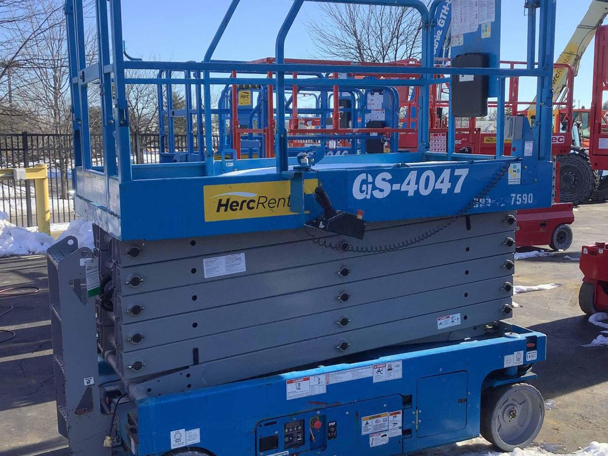 2016 Genie GS-4047