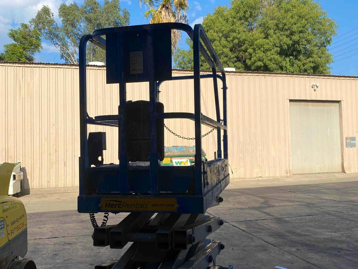 2017 Genie GS-1930