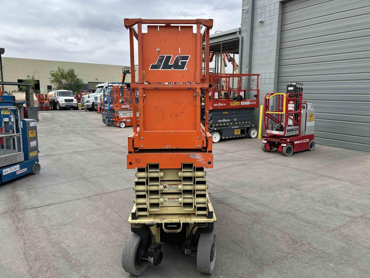 2018 JLG 2632ES
