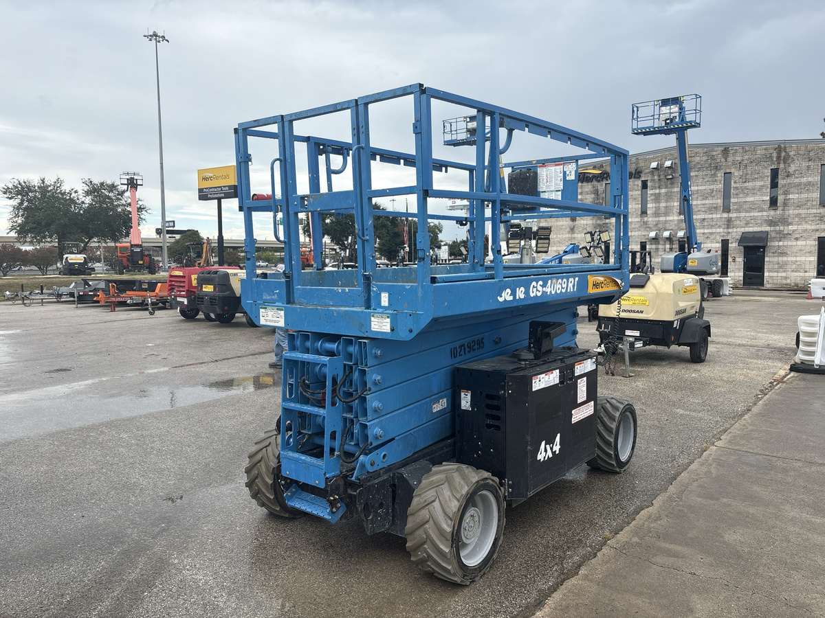 2019 Genie GS-4069 RT-6