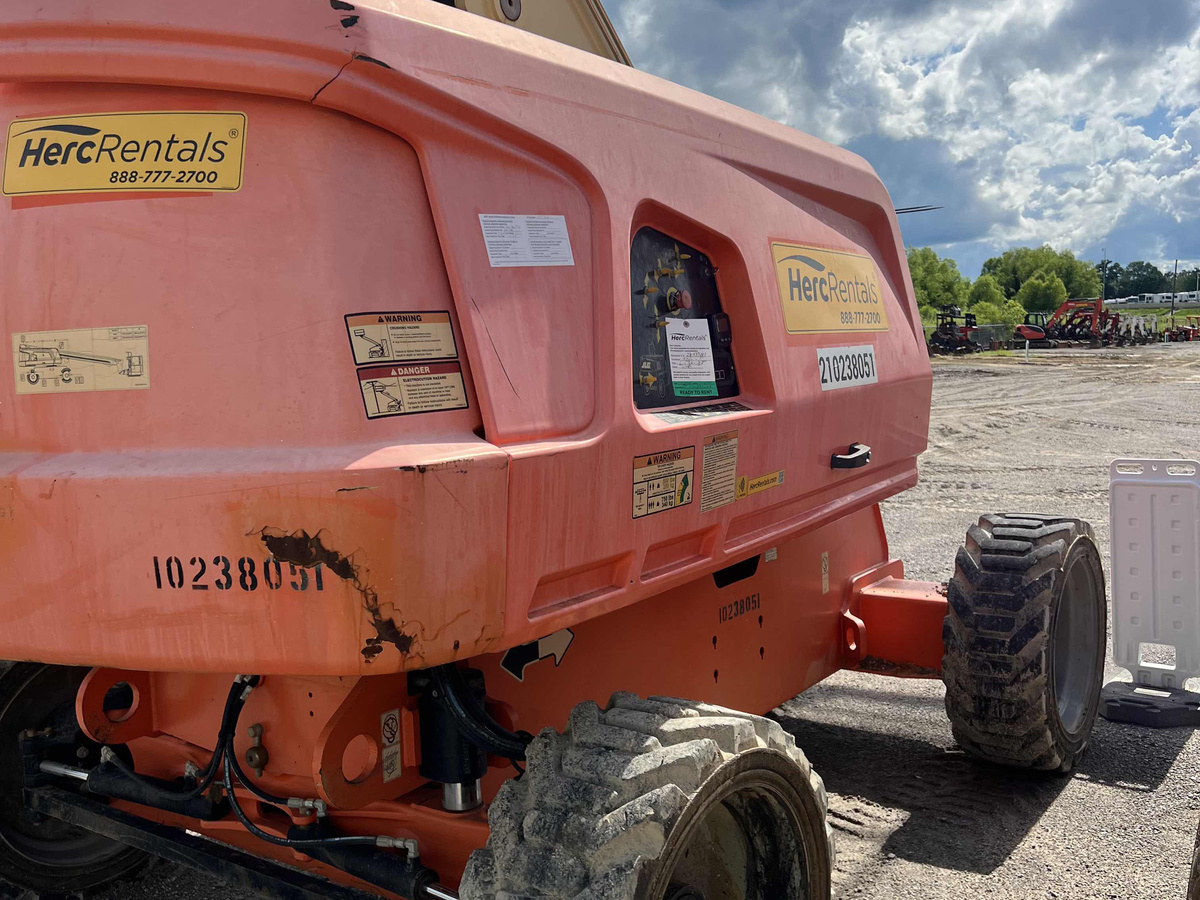 2018 JLG 660SJ-2