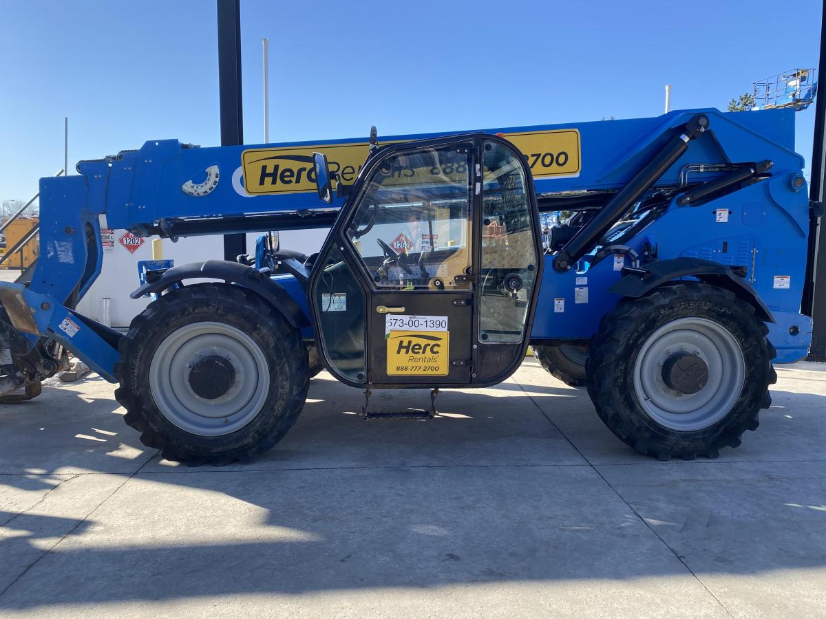 2017 Genie GTH-1056