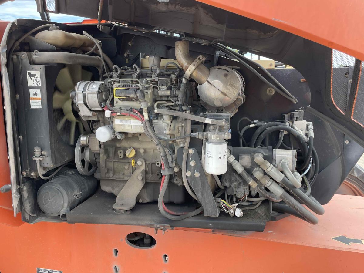 2016 JLG 600AJ