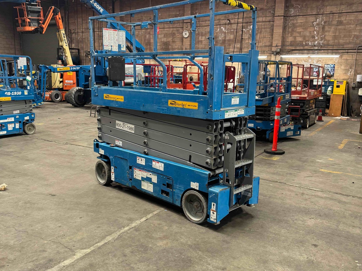 2018 Genie GS-3232-2