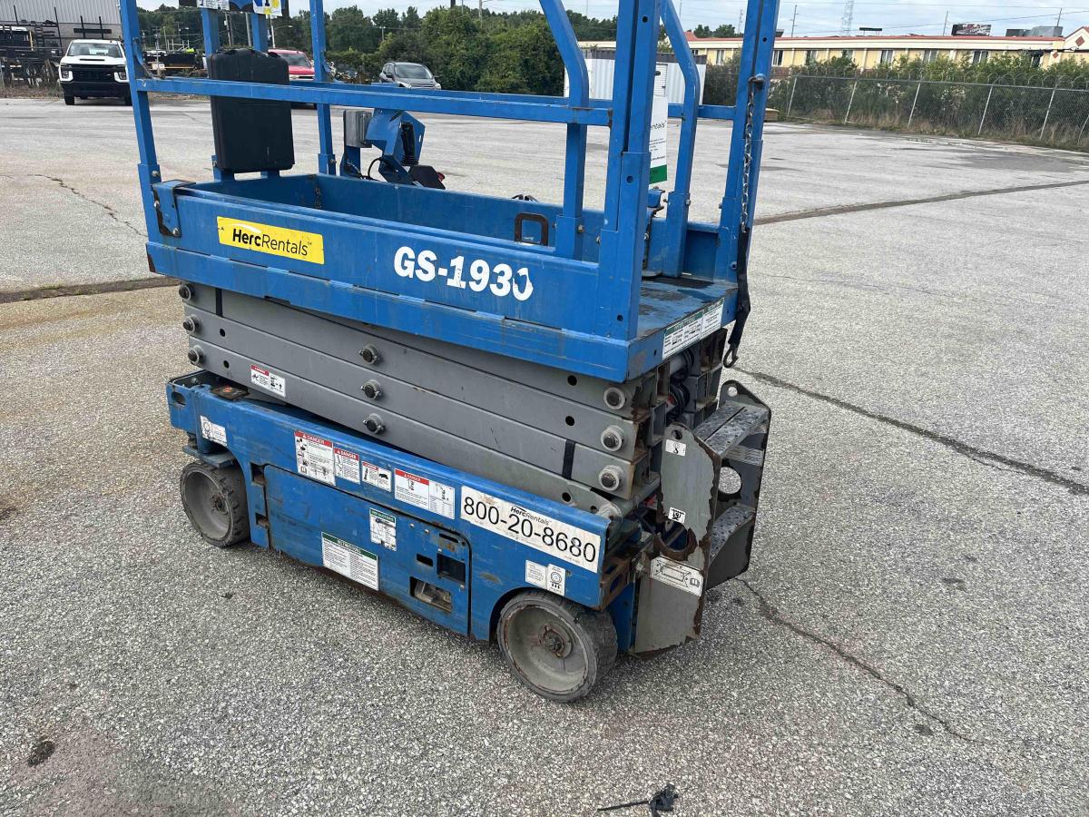 2018 Genie GS-1930