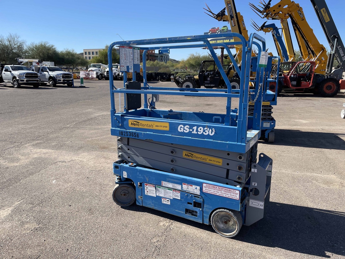 2018 Genie GS-1930-4