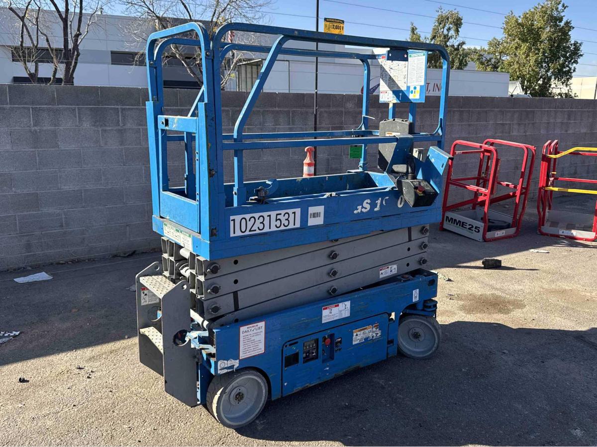 2017 Genie GS-1930