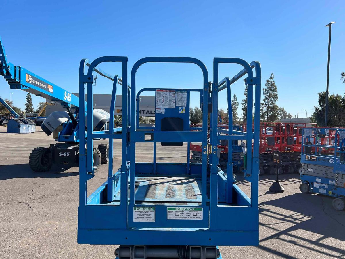 2016 Genie GS-4047