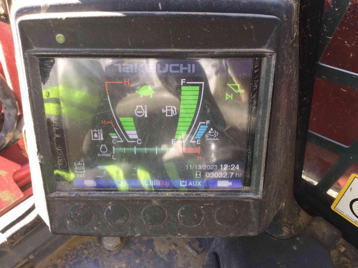 2017 Takeuchi TL12R2-6