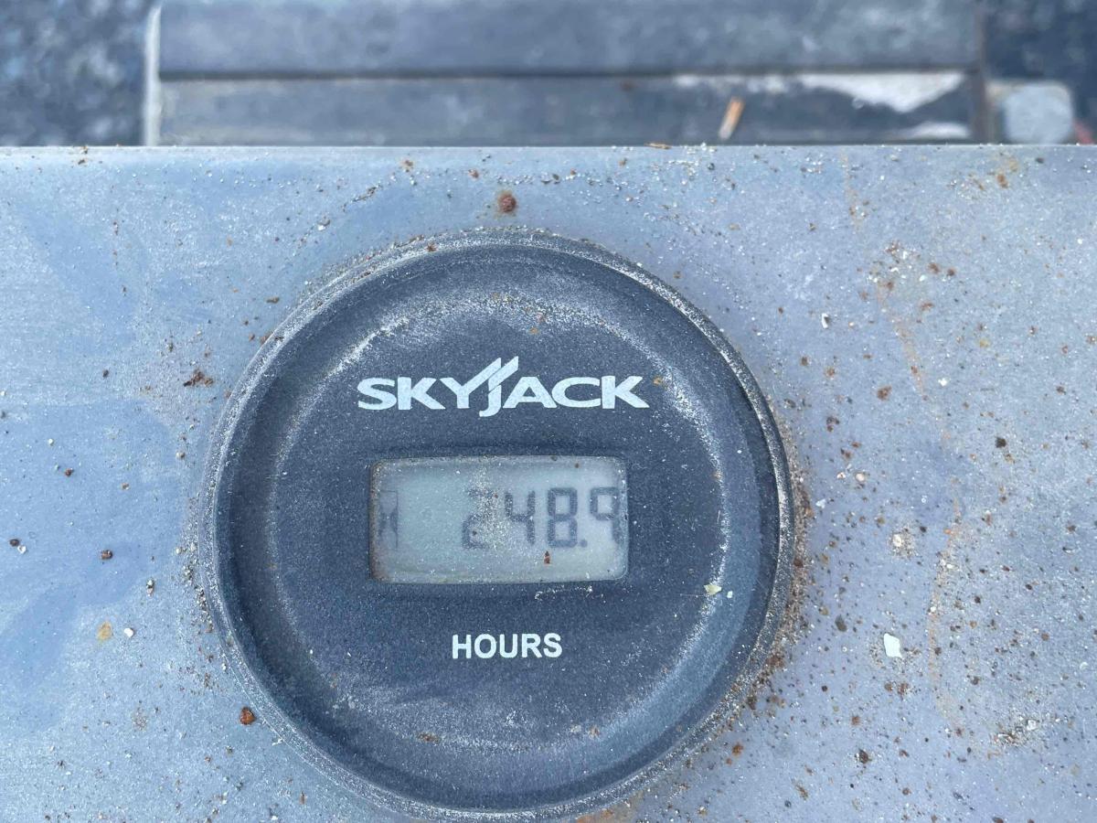 2017 Skyjack SJ4740