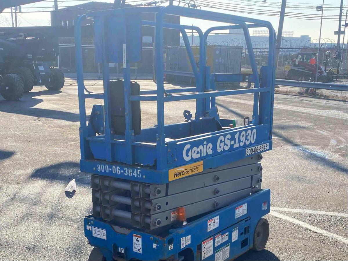 2015 Genie GS-1930