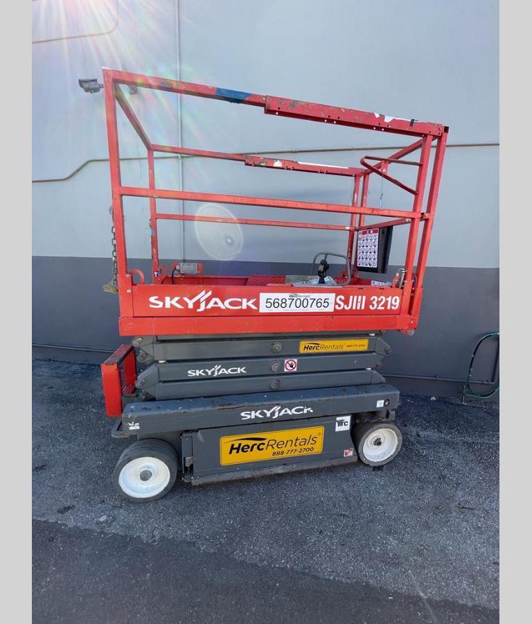 2017 Skyjack SJ3219