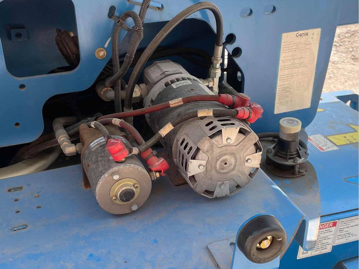 2014 Genie Z-45/25-9