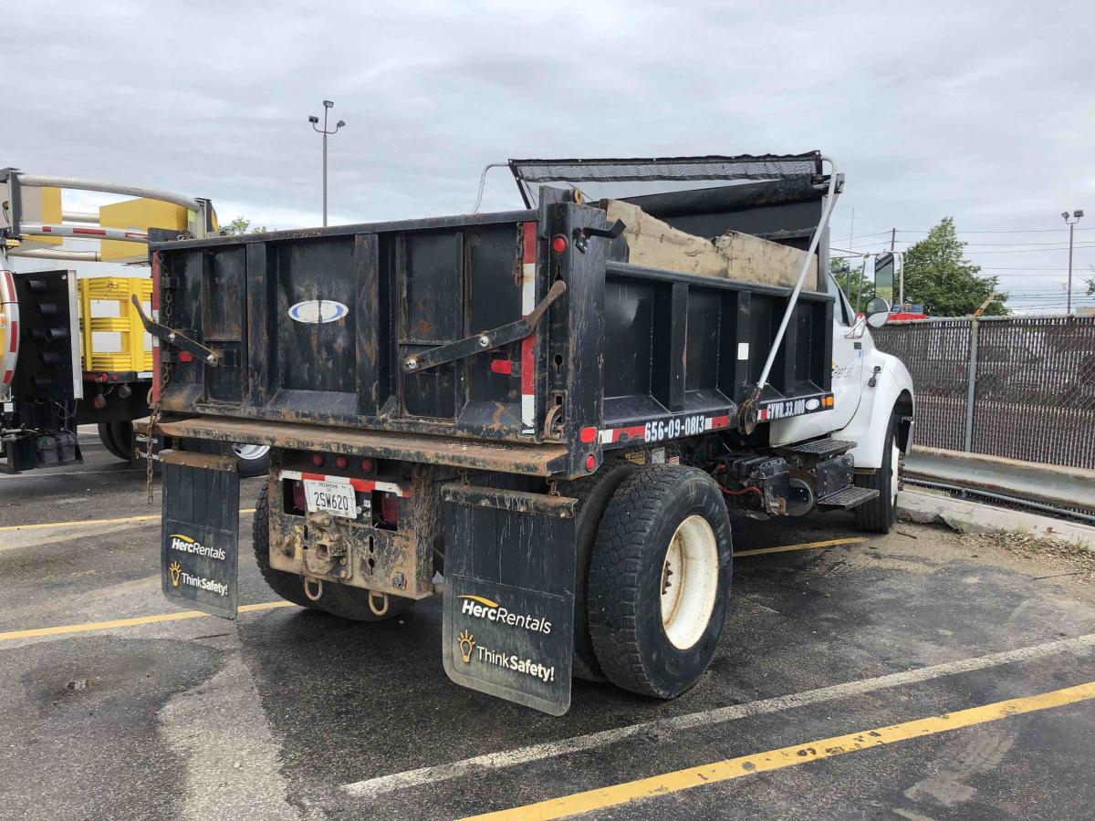 2012 Ford F750-3