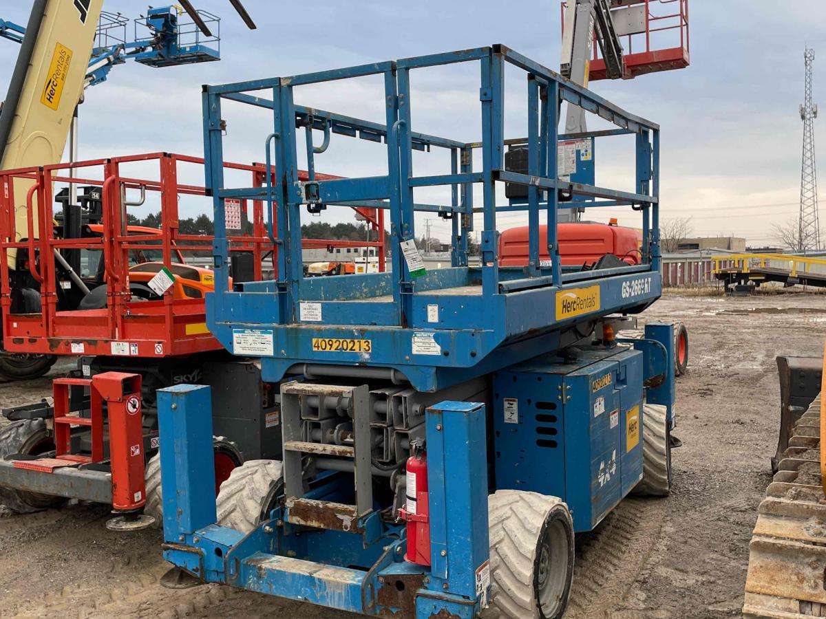 2013 Genie GS-2669 RT