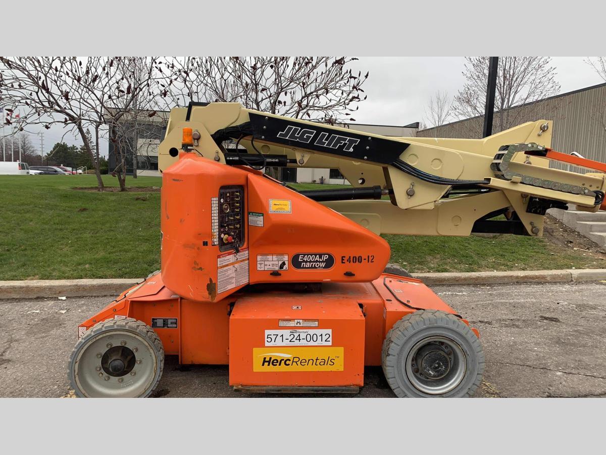 2014 JLG E400AJP