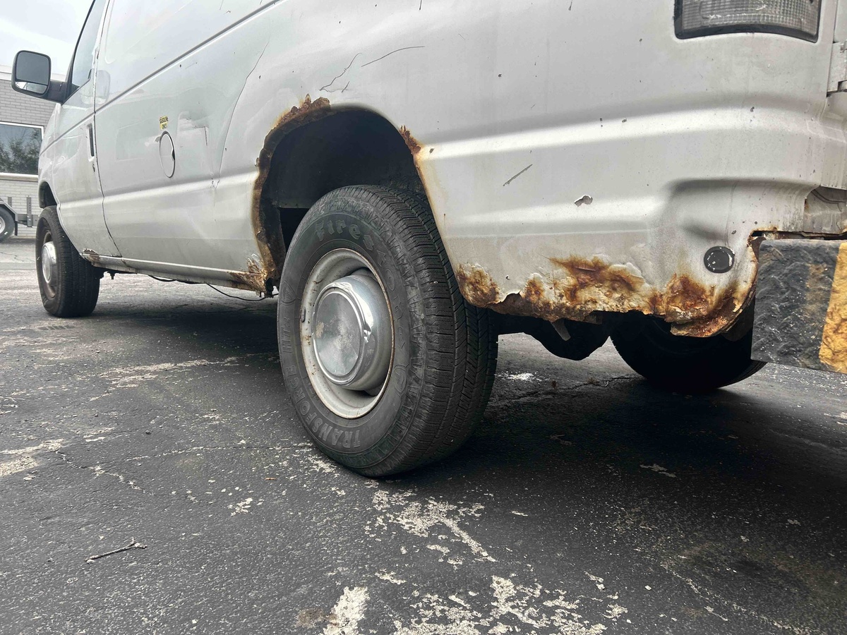 2006 Ford E350 Superduty-6