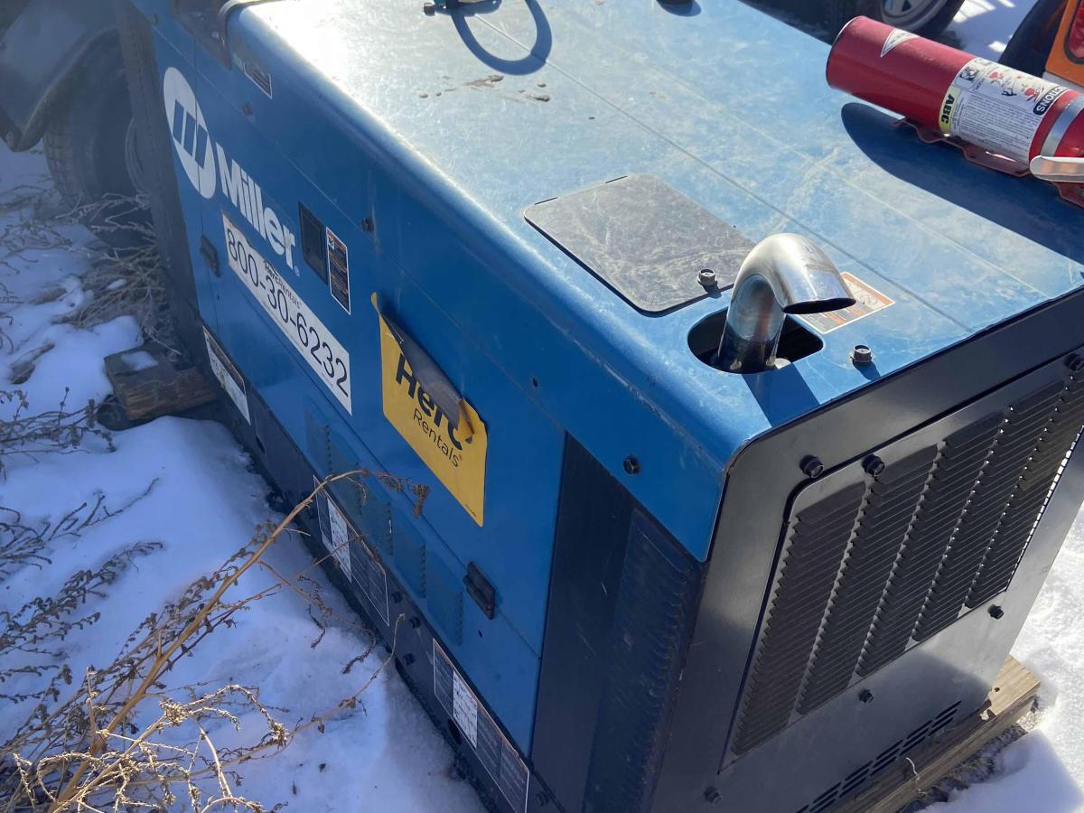 2021 Miller Big Blue 400 Pro
